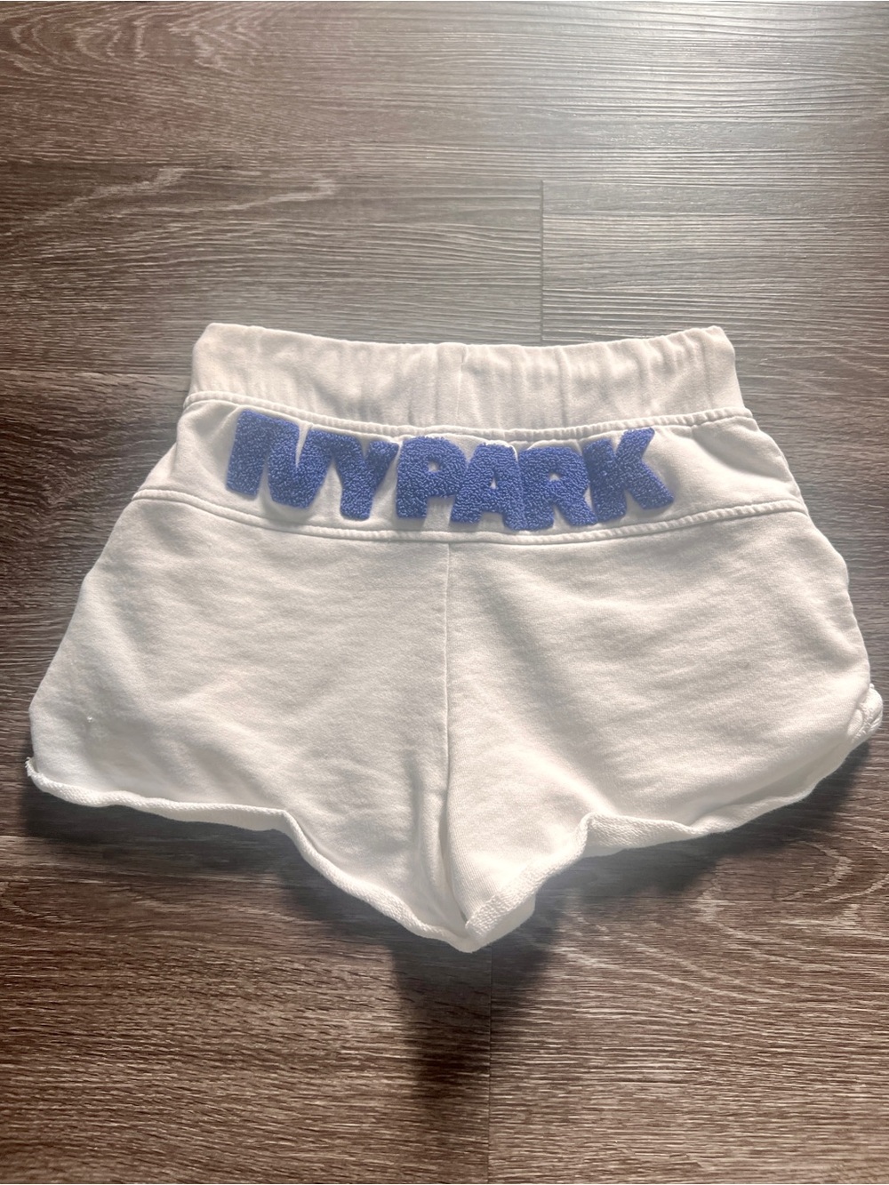 IVY PARK White Fleece Athletic Shorts with Blue Logo